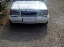 Mercedes E 220