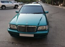Mercedes C 180