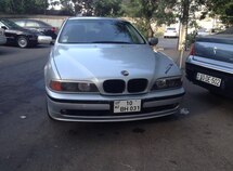 BMW 528