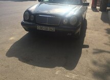 Mercedes E 240