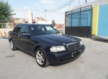 Mercedes C 180