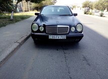 Mercedes E 220