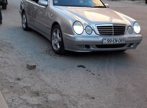 Mercedes E 320