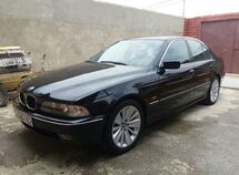 BMW 528