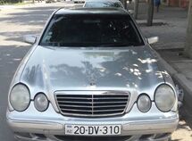 Mercedes E 320