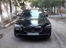 BMW 750