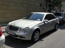 Mercedes E 220