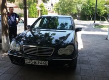 Mercedes C 200