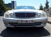 Mercedes E 220