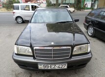Mercedes C 180