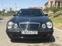 Mercedes E 240