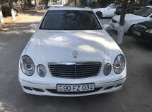Mercedes E 220