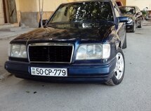 Mercedes E 220