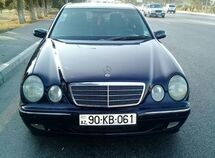 Mercedes E 220