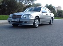 Mercedes C 180