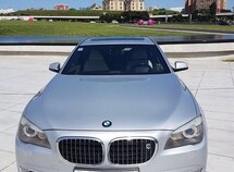 BMW 750