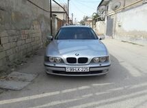 BMW 528