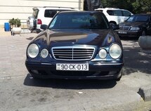 Mercedes E 240