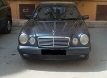 Mercedes E 220