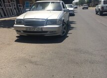 Mercedes C 180