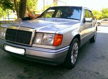 Mercedes E 200