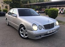 Mercedes E 320