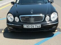 Mercedes E 320