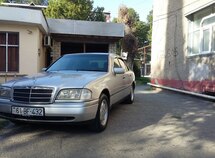Mercedes C 180