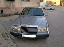 Mercedes E 220