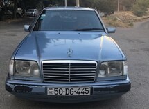 Mercedes E 320