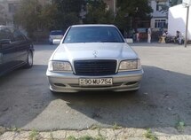 Mercedes C 180