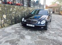 Mercedes E 220