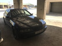 BMW 528