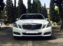 Mercedes E 200