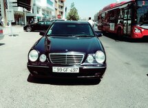 Mercedes E 220