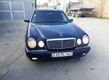 Mercedes E 230
