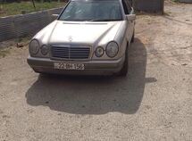 Mercedes E 200
