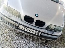 BMW 523