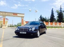 Mercedes E 240