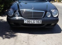 Mercedes E 220
