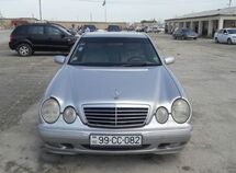 Mercedes E 220
