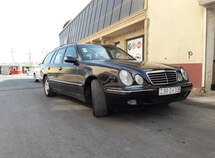 Mercedes E 240