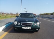 Mercedes E 220