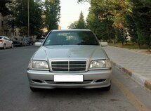 Mercedes C 180