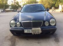 Mercedes E 240