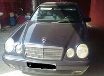 Mercedes E 240