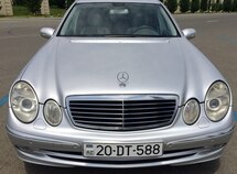 Mercedes E 320