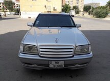 Mercedes C 230