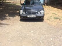 Mercedes E 240