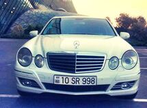 Mercedes E 320